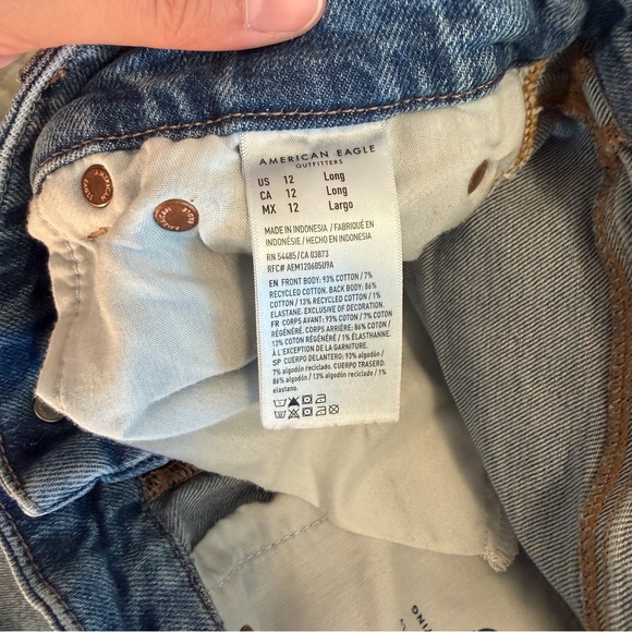 American Eagle Strigid Curvy Super High-Waisted
Baggy Straight Jean - Picture 7 of 8